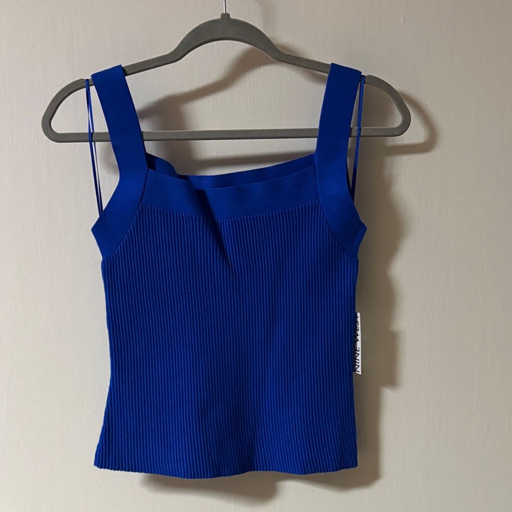 NWT Nine West Gage blue(bright royal blue)ribbed square tank. Women’s size MD